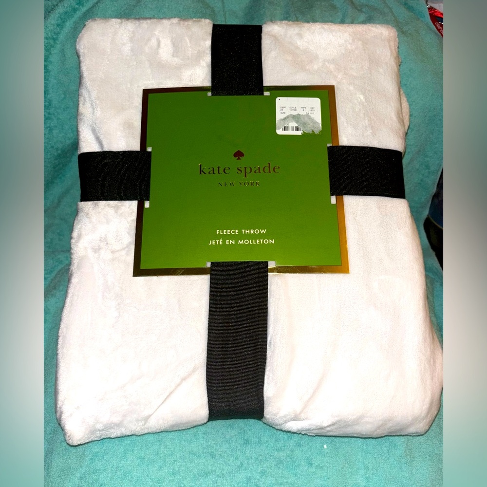 Kate Spade New York Fleece Throw Size 50in. X 70in. White Soft Polyester NWT